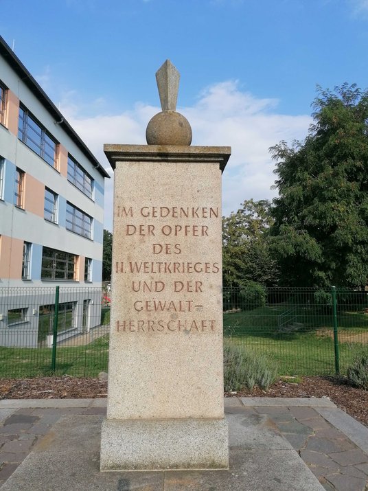 Instandsetzung_Kriegsdenkmal_Pestalozzistraße_1